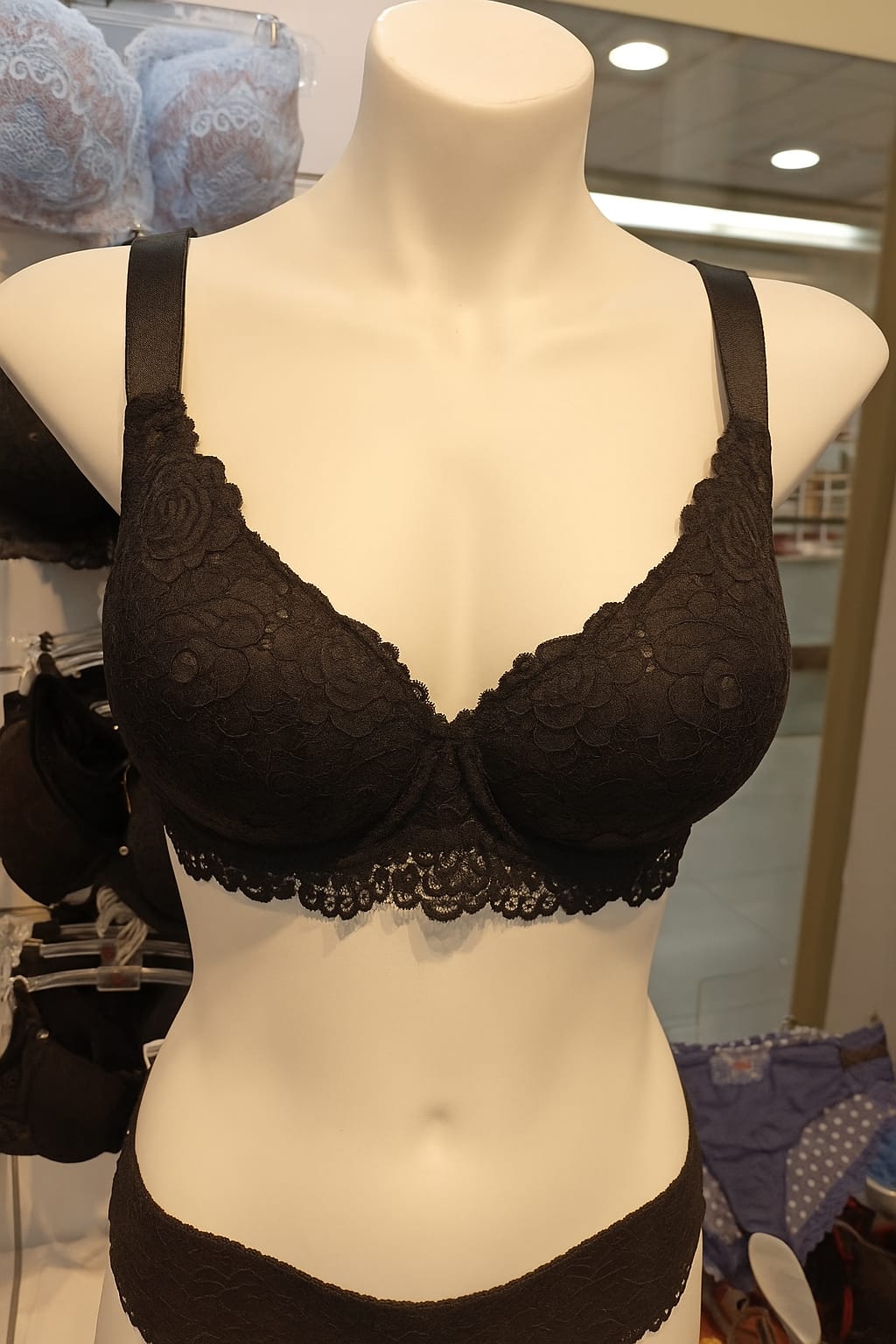 BINNYS BRA