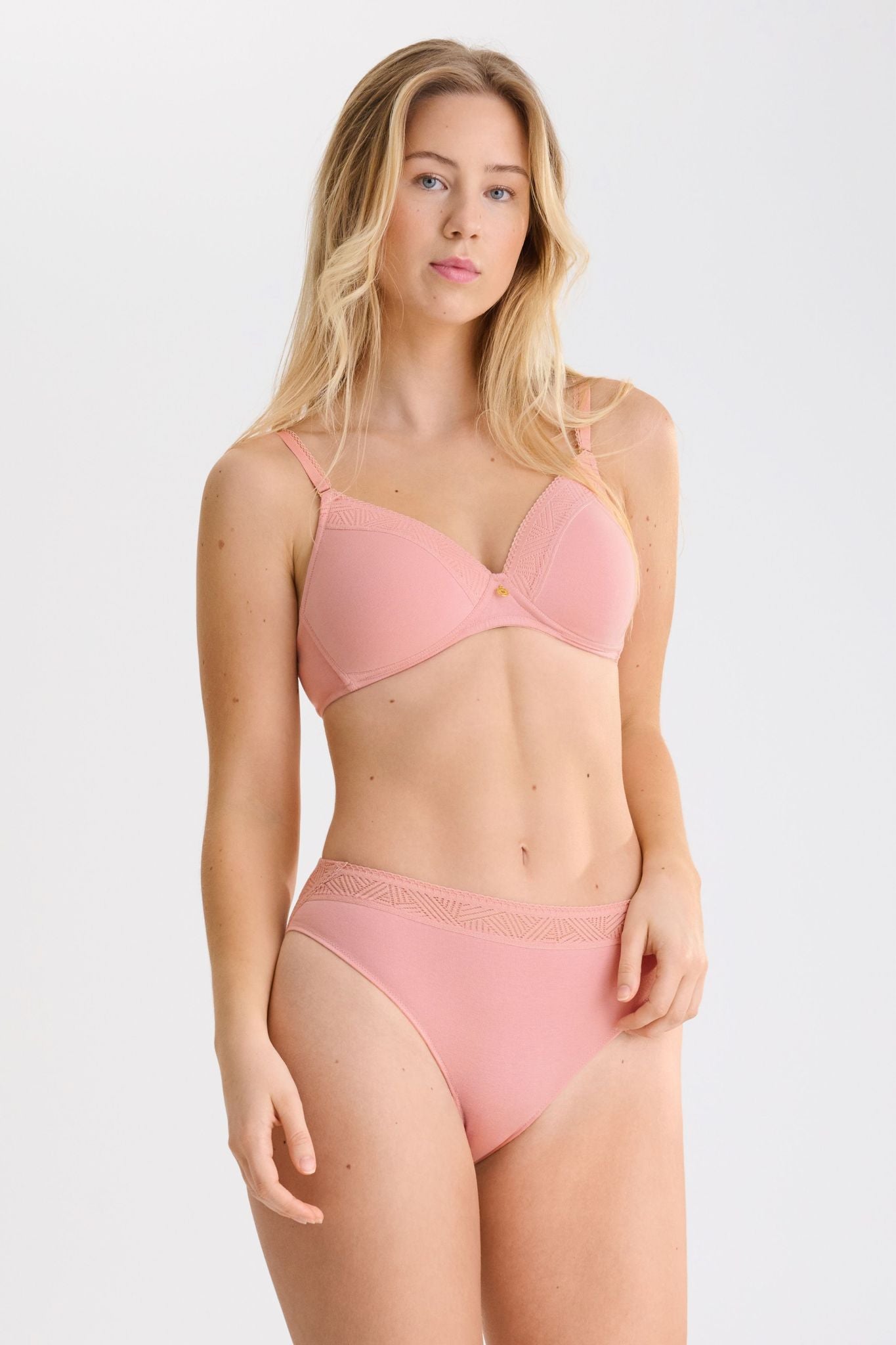 PINK RIA PADDED NON WIRED