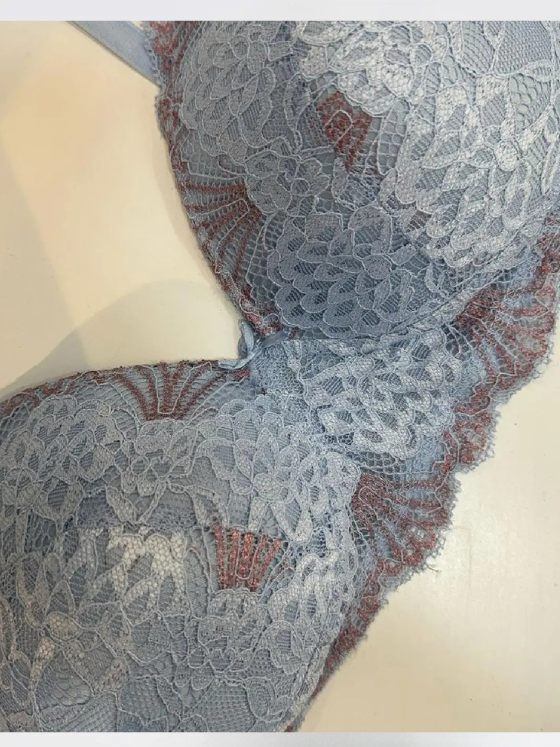 حمالة صدر مبطنة ناعمة من الدانتيل الزهري